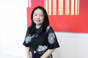 Ms Luong Thu Hien